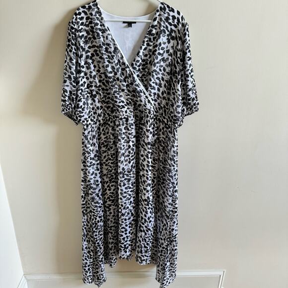 Lane Bryant Plus Size 22 Maxi Dresses Short Sleeve Lined Animal Geometric Sheer - Picture 1 of 12